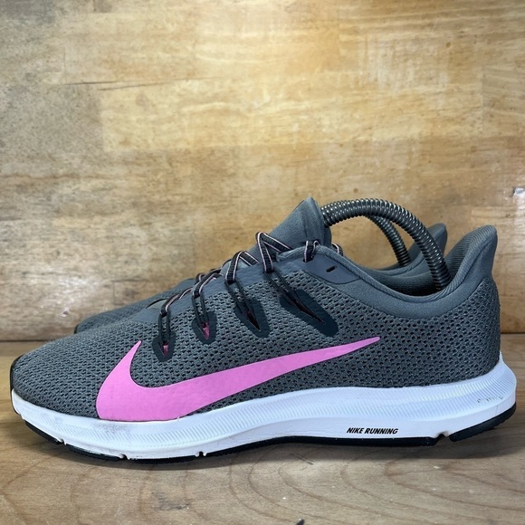 Nike Quest 2 Womens Size 9.5 Running Shoes Sneakers Gray Pink CI3803-002 - Picture 3 of 8